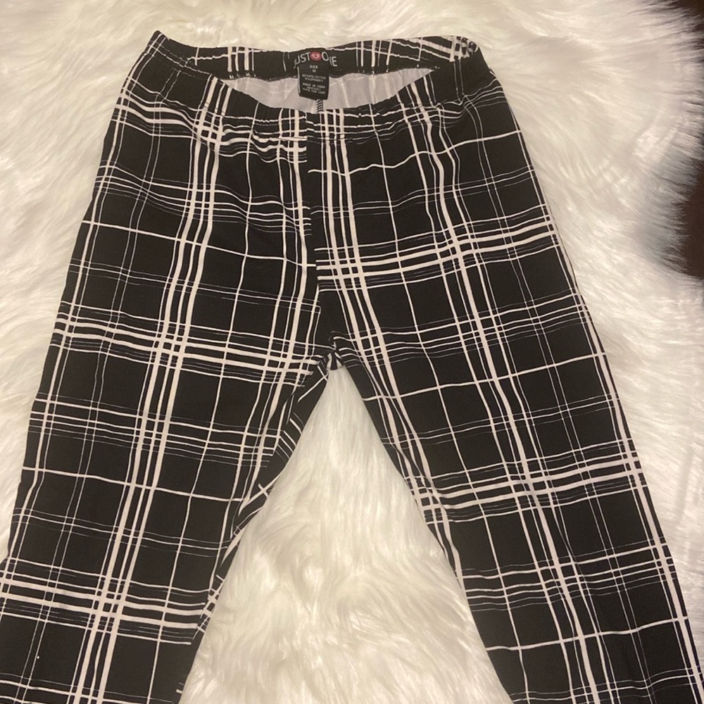 Just one leggings black and white plaid super soft size M stretchy